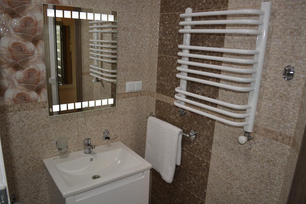 Apartment Vid Na Krepost Kamianets-Podilskyi Exterior photo